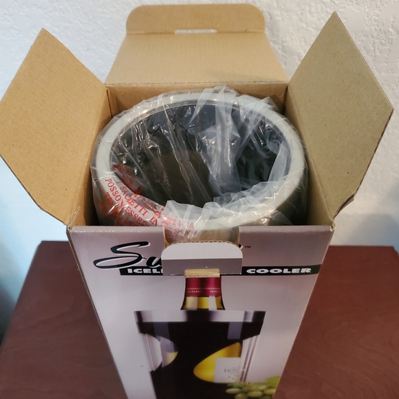 Prodyne Swirl Iceless Wine Cooler - Picture 3 of 6